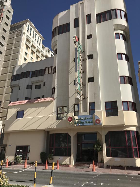 Riviera Hotel Manama Exterior photo